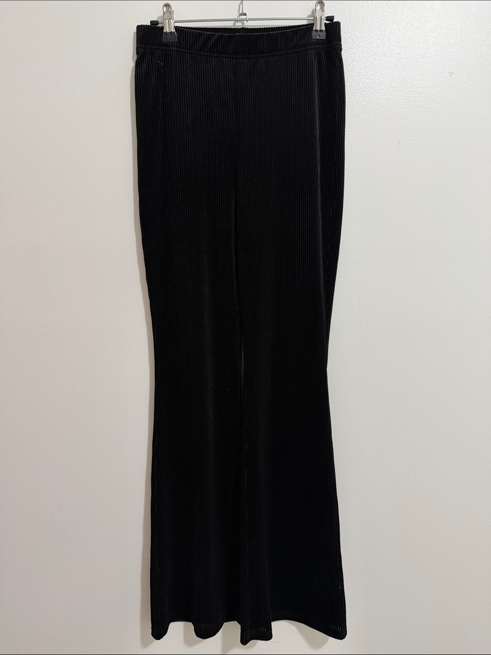 NWT H&M Divided Black Ribbed Velvet High Rise Flare Pants Womens Small